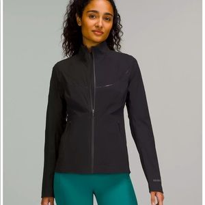 Size 6 Lululemon Water-resistant Running Jacket